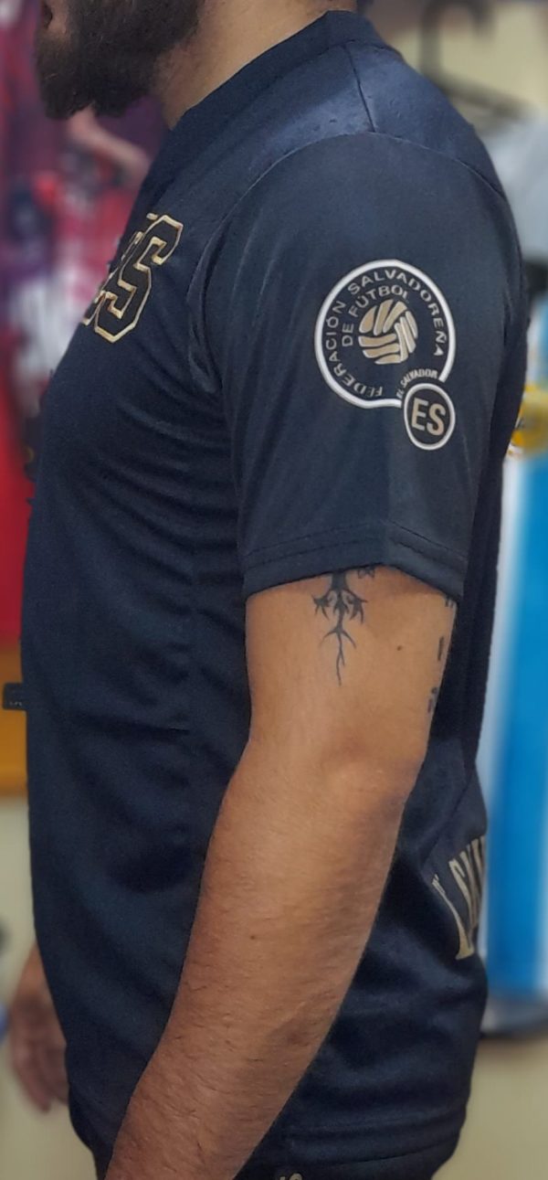 Camisa De El Salvador Azul Oscuro 2022 Troquelada