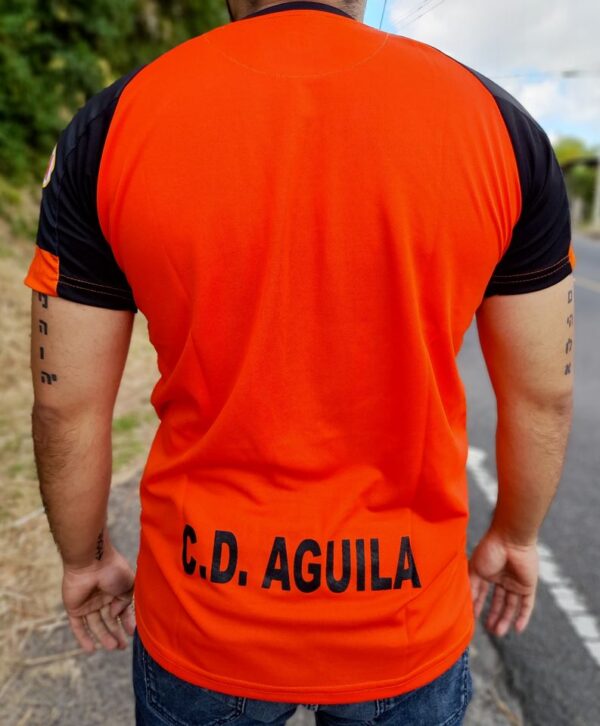 Primer equipamiento del Aguila temporada 2020-2021