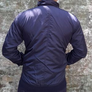 SKU00089_3 Chumpa impermeable de El Salvador Azul Oscuro