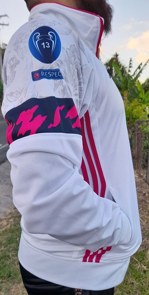 Sudadera del Madrid F.C. segunda edición 2022