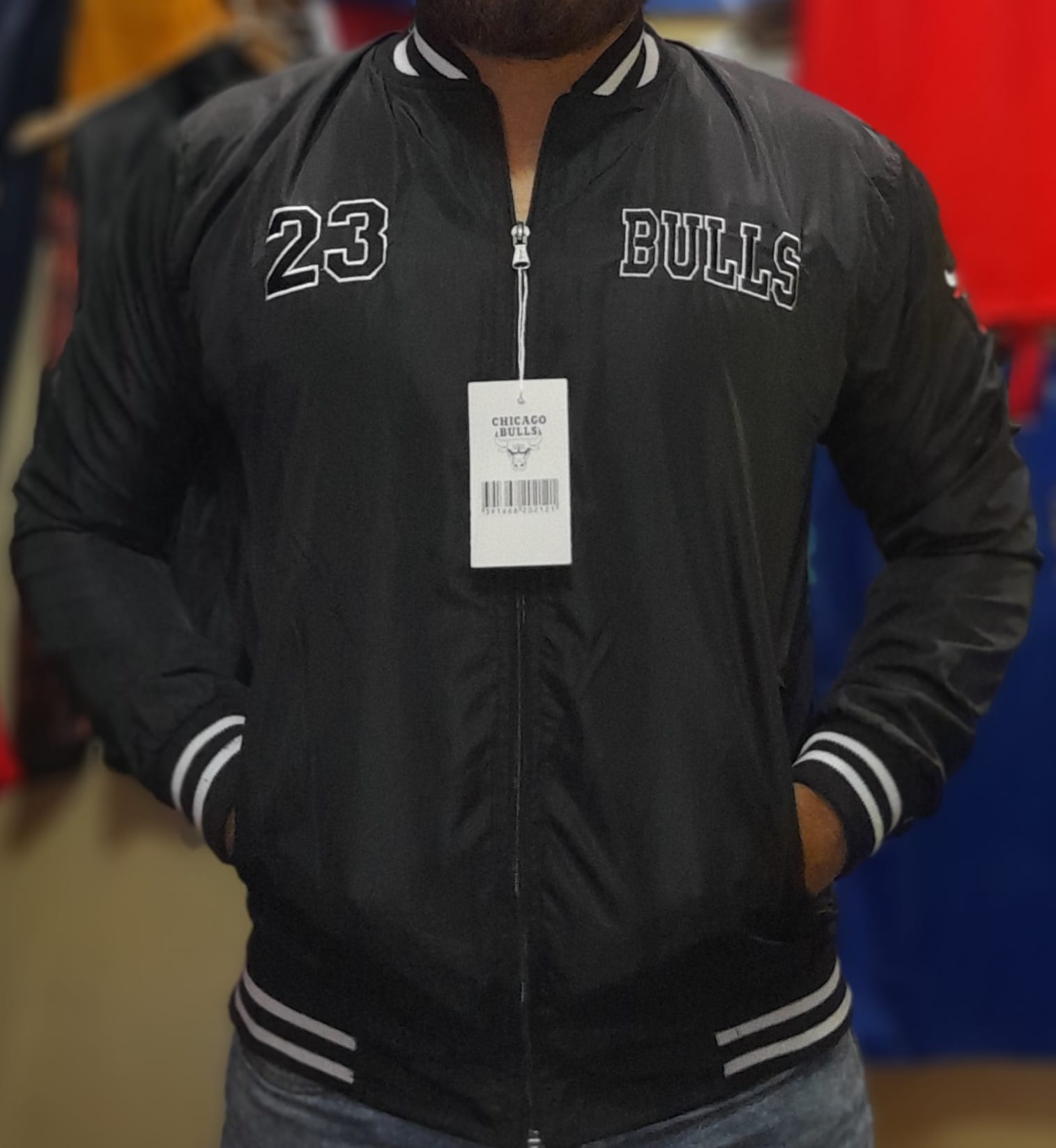 Chumpa impermeable Bulls Negra