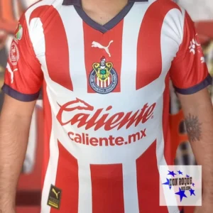 Primer equipamiento de Chivas 2023-2024