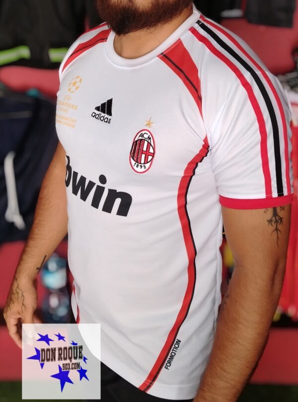 Camiseta retro del Milán 2007 Kaká