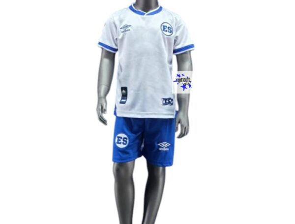 Segundo Equipamiento de El Salvador 2025